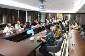 Foto KADIN Indonesia menggelar rapat Industri Pengguna Produk Turunan Timah