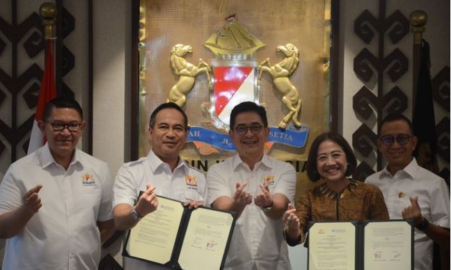 KADIN Indonesia Wilayah Sumatera bersama dengan KADIN Provinsi melakukan penandatanganan MoU kerja sama di bidang bisnis, perdagangan, investasi, pariwisata, serta infrastruktur.