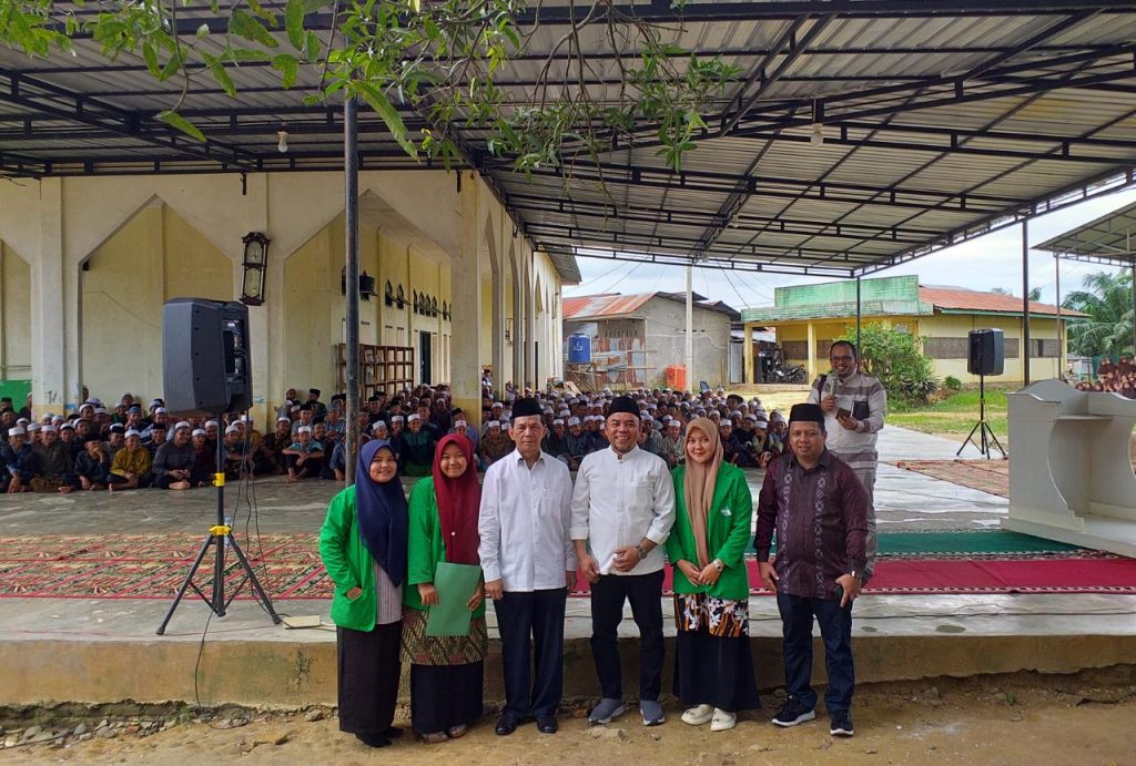 H. Syahrul Pasaribu Berkunjung ke Ponpes Dar-Al Ma’arif Labusel