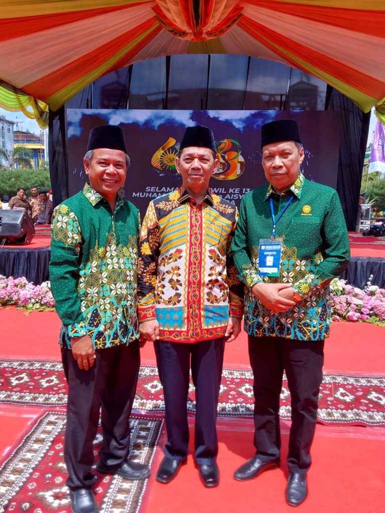  Rektor UMSU Prof. Dr. Agussani, Mantan Bupati Tapsel H. Syahrul M. Pasaribu,SH dan Rektor UMTS Muhammad Darwis, M.Pd.